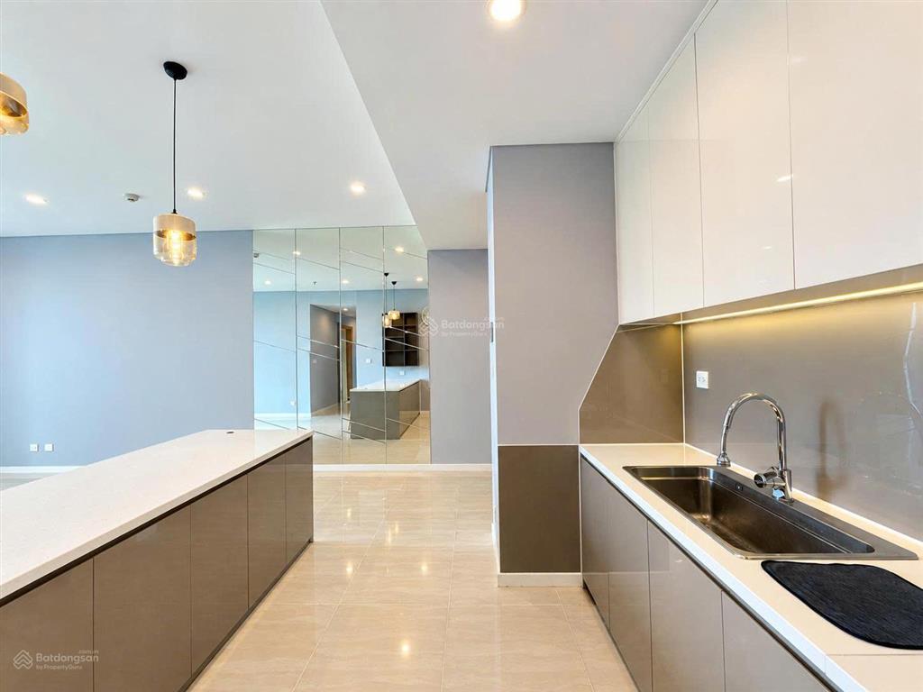 Bán 3pn sadora 120m2 2 ban công  15,9 tỷ  sổ hồng