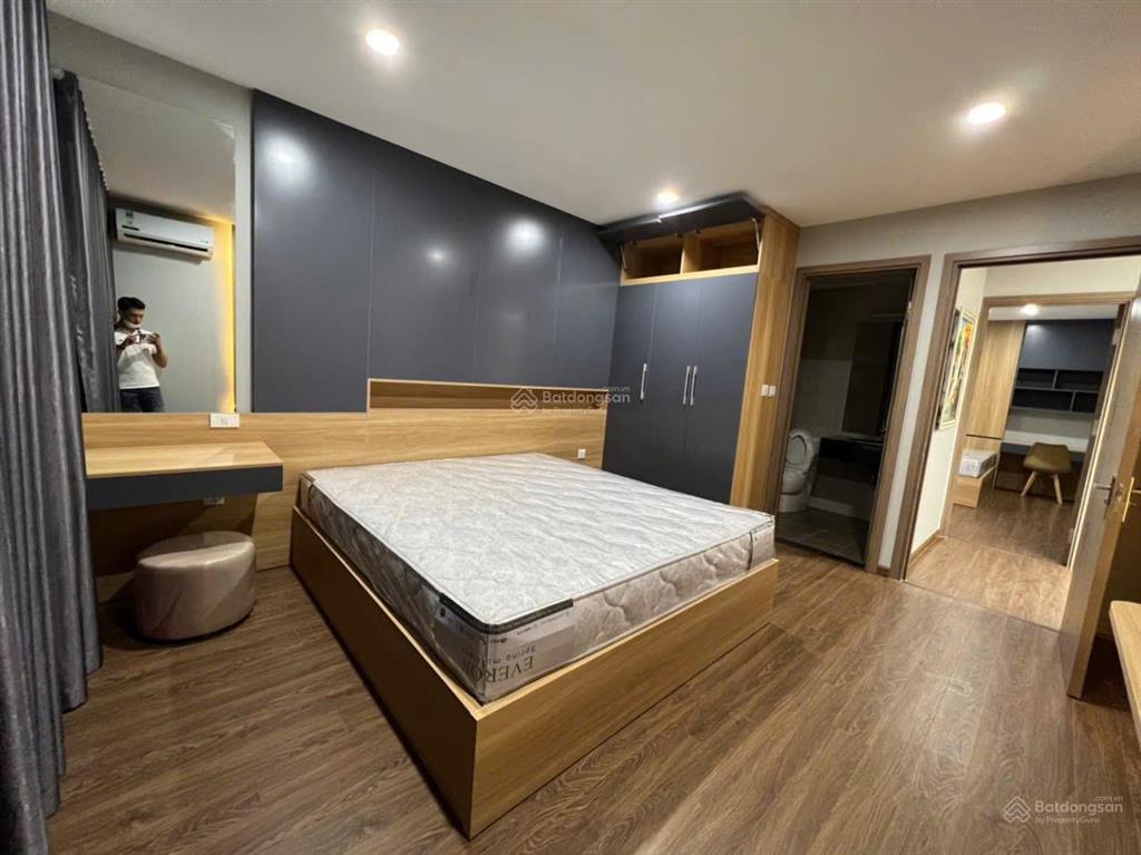 Cần bán căn hộ 2 phòng ngủ udic westlake view võ chí công, ban công đông nam