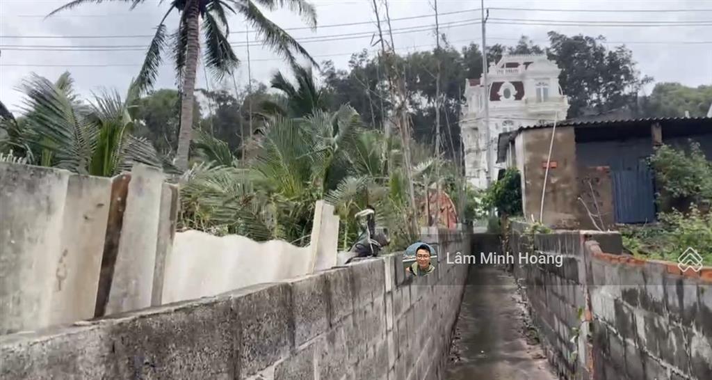 Bán lô góc 2 mặt tiền lạc long quân tiến thành gần nova word giá đầu tư