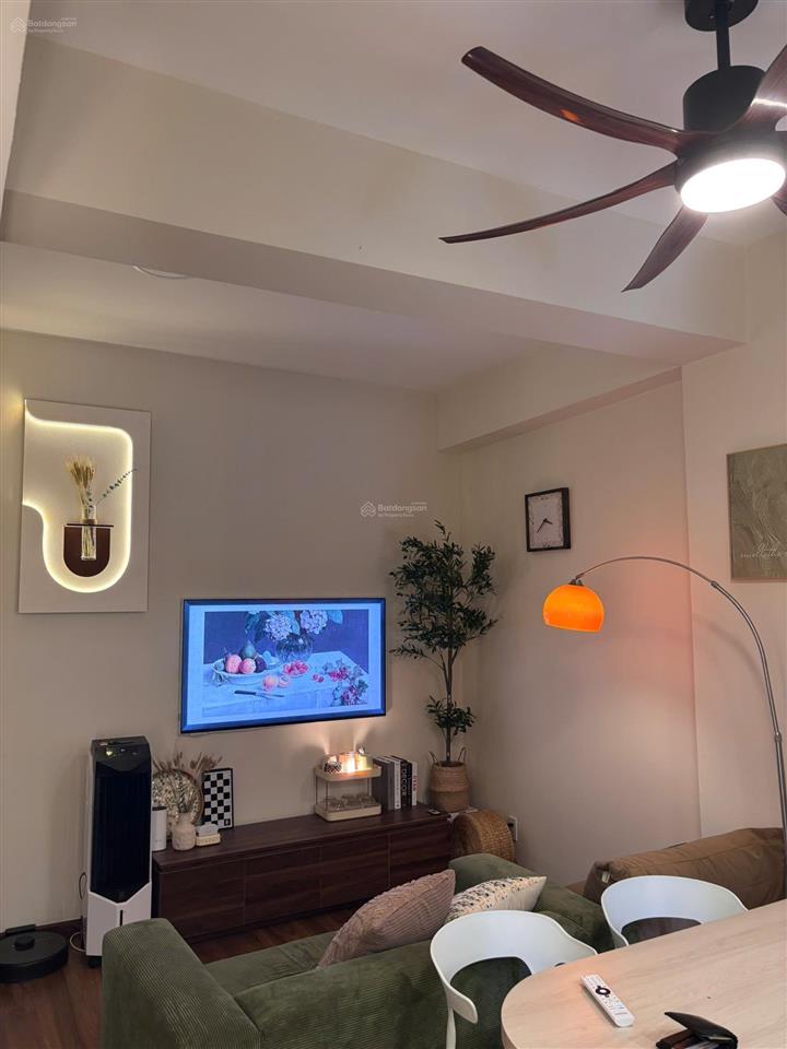 Chính chủ cần bán căn hộ chung cư sky9 quận 9, sổ hồng sẵn, 2pn, 1wc, dt 50m², giá tốt 2,8 tỷ