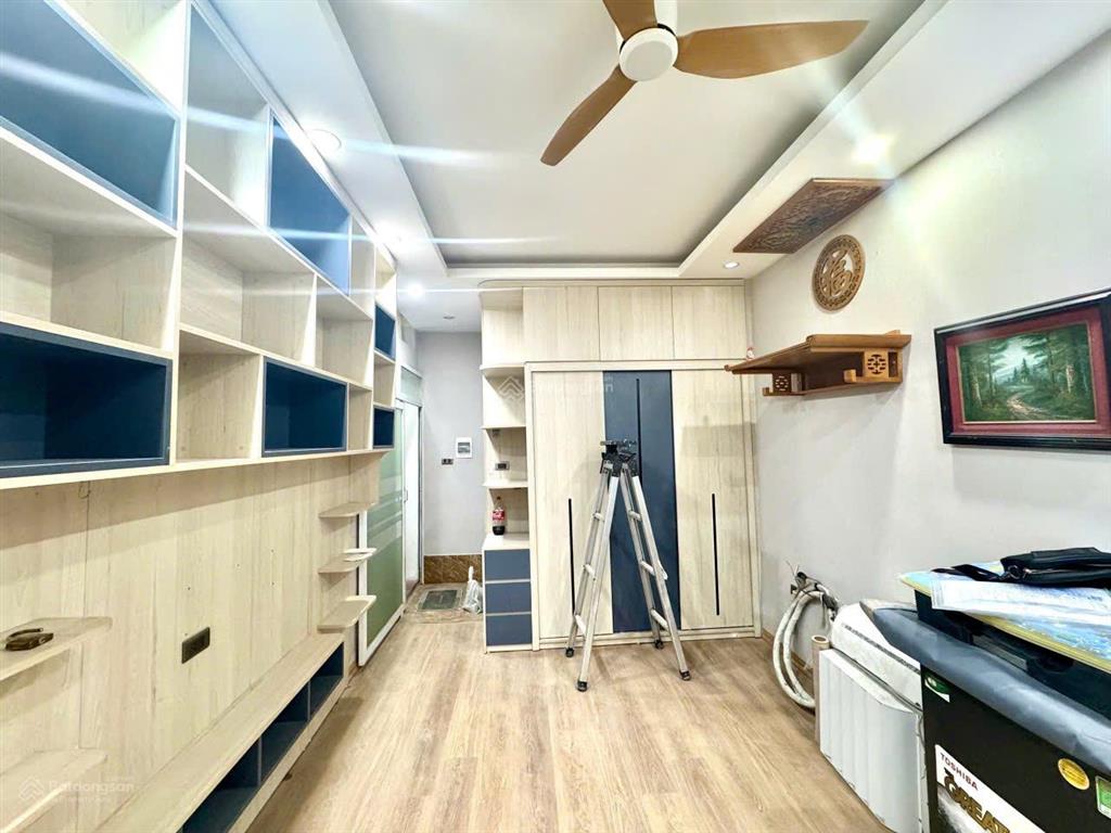 Chính chủ bán căn hộ tt mặt phố trung tâm quận đống đa, tp hà nội 3,35 tỷ