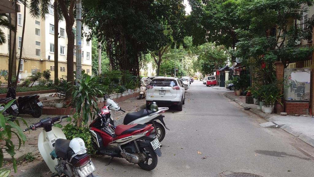 Chính chủ nhà cho thuê kinh doanh liền kề văn quán, có thang máy, không hàng ăn