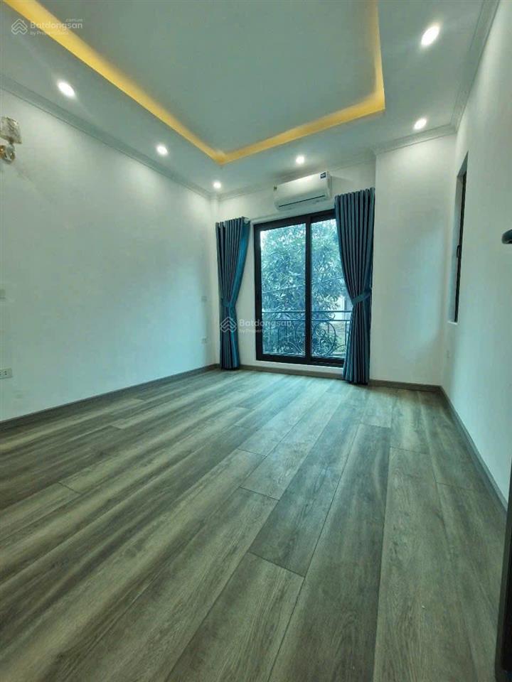 Cần bán gấp căn nhà 5 tầng gần khu đô thị đô nghĩa sát vành đai 4