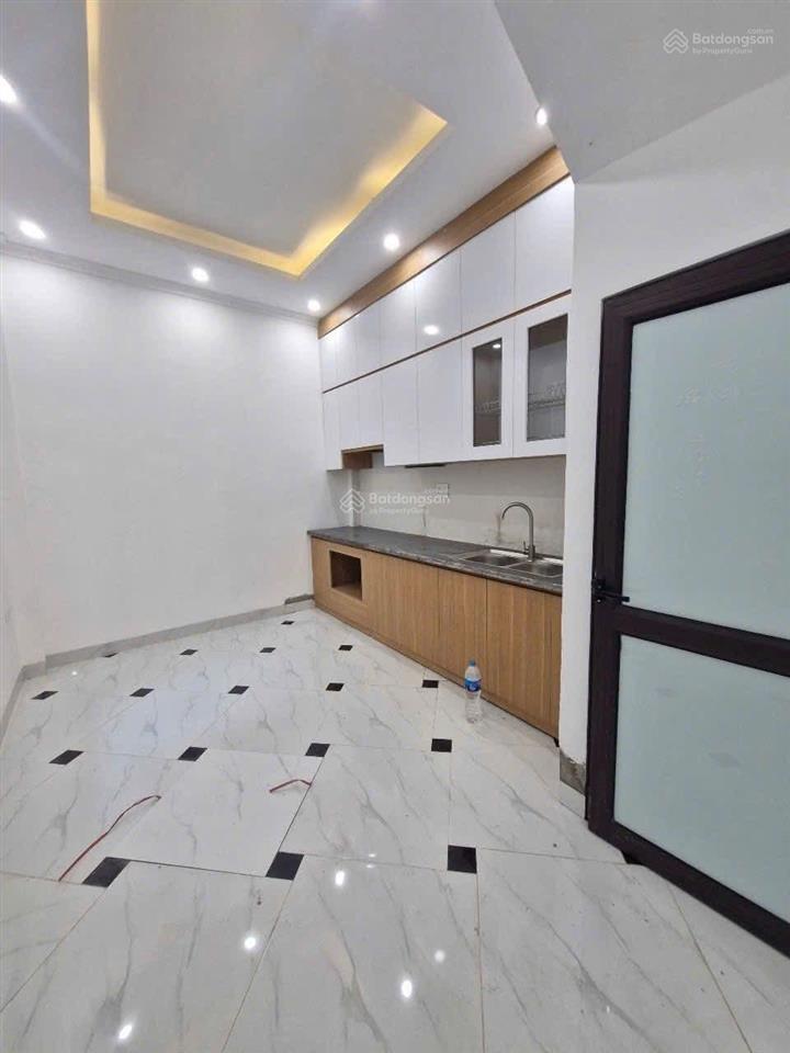 Cần bán gấp căn nhà 5 tầng gần khu đô thị đô nghĩa sát vành đai 4