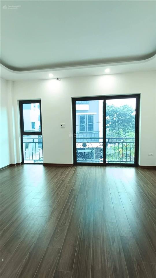 Bán nhà 3 tầng mới xây hoàn thiện về ở ngay cách aeon hà đông 2.5km