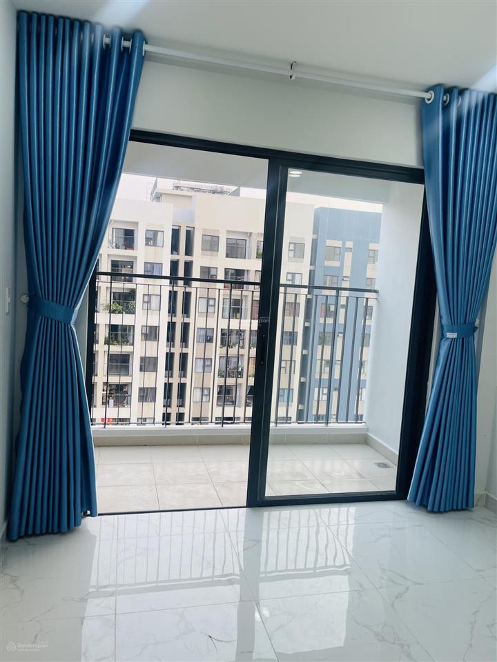 Cho thuê căn 70m2 2pn 2wc nhà trống có rèm giá 6 triệu. hàng hiếm cọc ở ngay, tầng thoáng mát