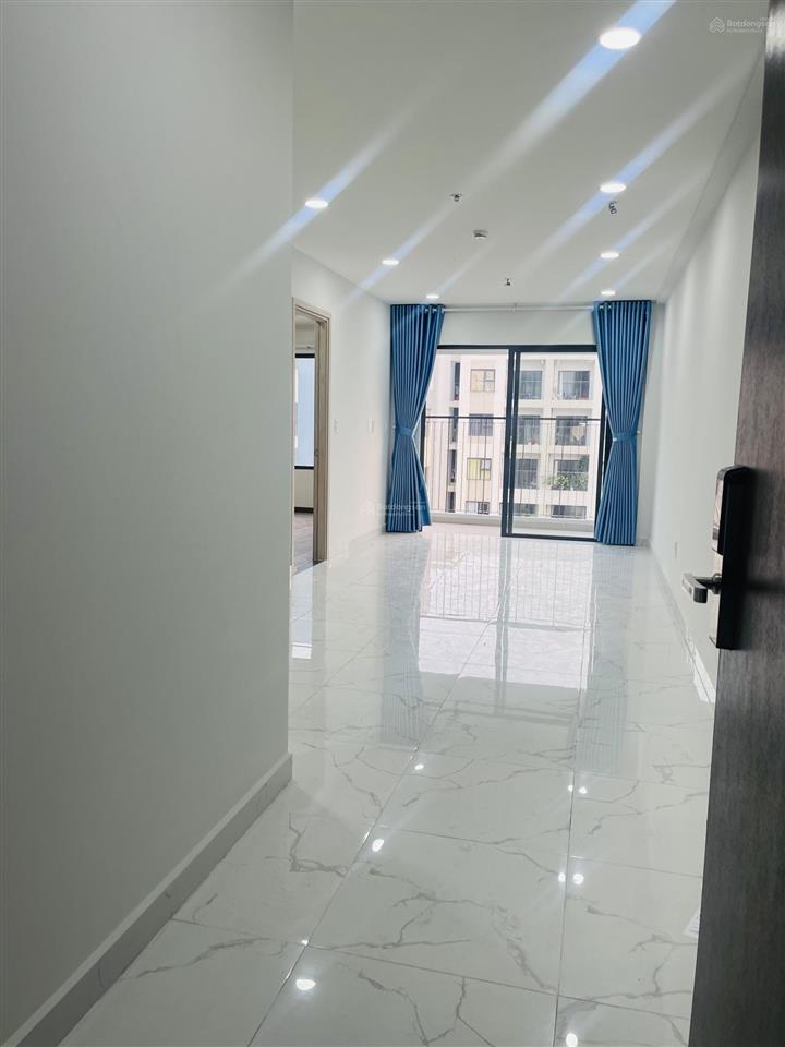 Cho thuê căn 70m2 2pn 2wc nhà trống có rèm giá 6 triệu. hàng hiếm cọc ở ngay, tầng thoáng mát