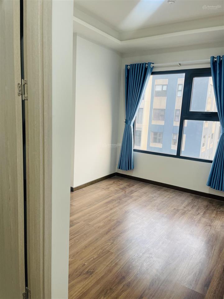 Cho thuê căn 70m2 2pn 2wc nhà trống có rèm giá 6 triệu. hàng hiếm cọc ở ngay, tầng thoáng mát