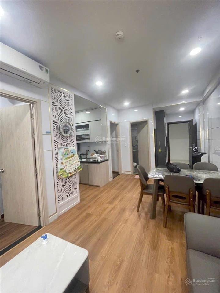 Cho thuê căn hộ charm city 70m2 2pn 2wc full nội thất, ốp gỗ phòng khách sạch sẽ, cọc ở ngay