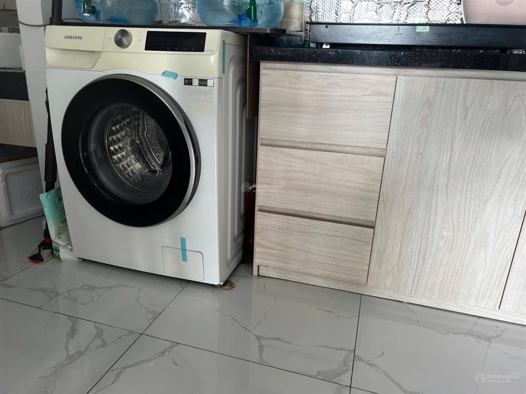 Cho thuê căn 1pn 1wc full nội thất, giá chỉ 6 triệu, full tiện ích, vincom kế bên, view mát mẻ