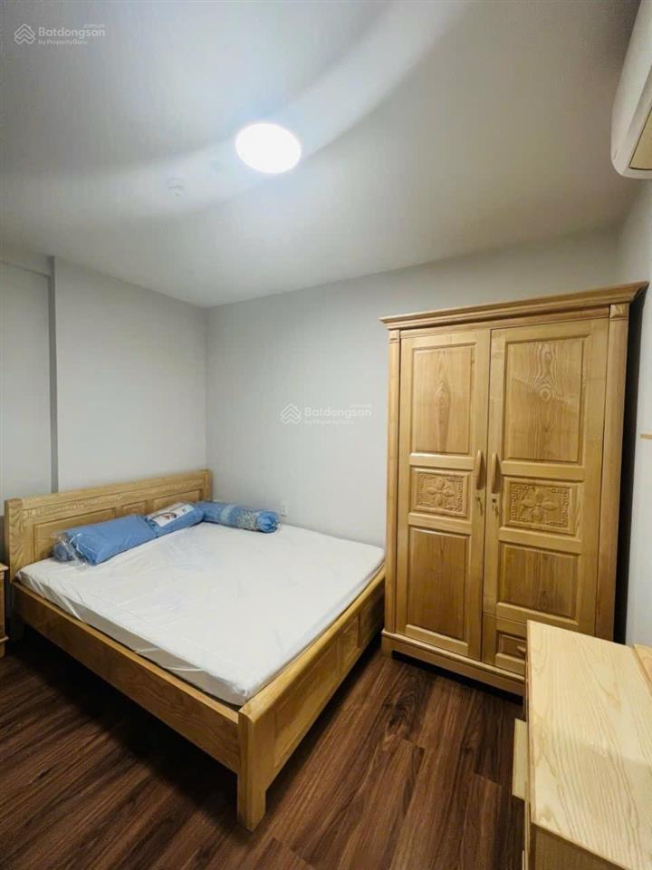 Cho thuê căn hộ 70m², 2pn, 2wc, tầng thấp, full nội thất, ban công thoáng, nhà đẹp, dọn vào ở ngay