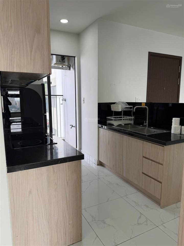 Cho thuê căn hộ charm city dĩ an, 3pn 2wc full nội thất giá 10tr/ tháng, ở ngay, view landmark