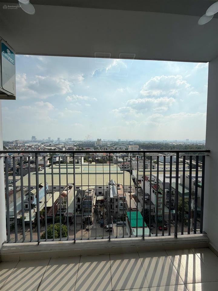 Cho thuê căn hộ charm city dĩ an, 3pn 2wc full nội thất giá 10tr/ tháng, ở ngay, view landmark