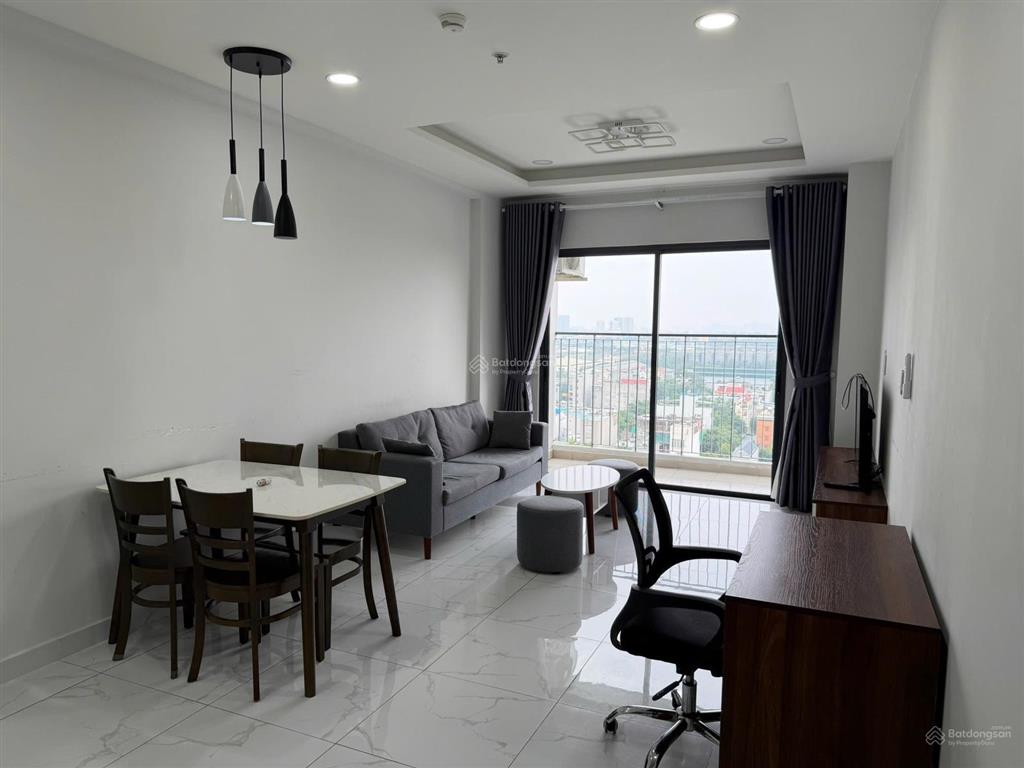 Cho thuê căn hộ charm city dĩ an, 3pn 2wc full nội thất giá 10tr/ tháng, ở ngay, view landmark