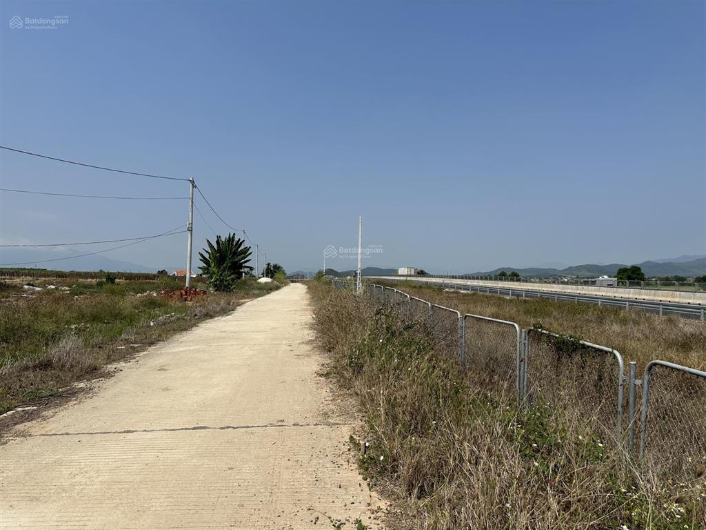 150.000 /m2  2.5ha quanh năm có nước thôn 4, ninh sơn, tx ninh hoà, khánh hoà