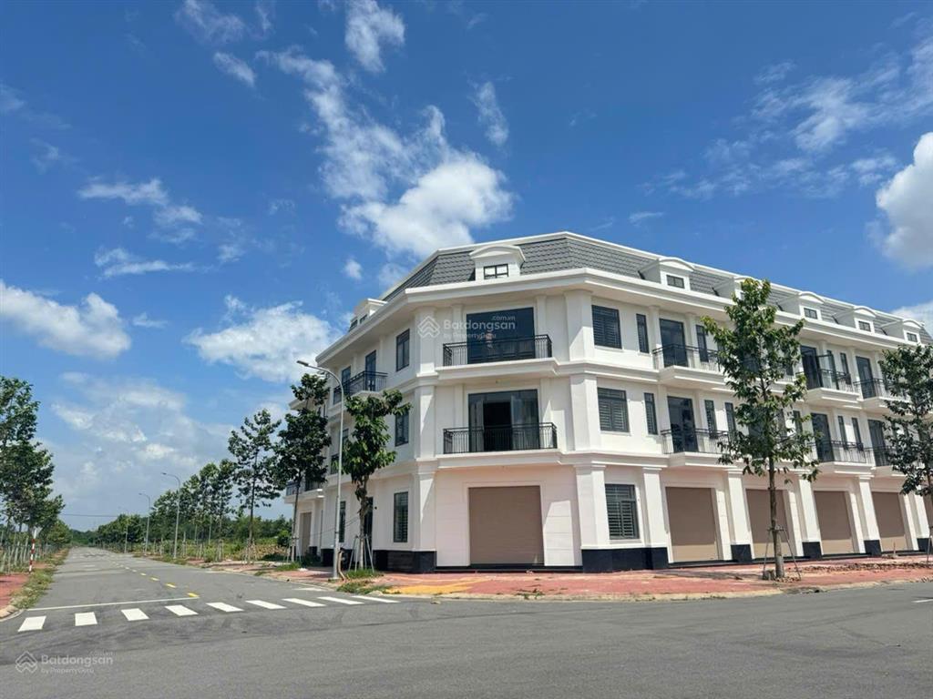 Hàng ngộp tại dự án mega city 2. giá hợp lý đường 13m.  0937 352 ***