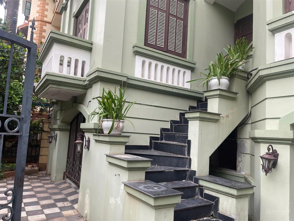 Chính chủ cho thuê biệt thự bt2 bắc linh đàm 203,3m2, 4 tầng, đỗ 4 ôtô, giá 40 triệu/tháng