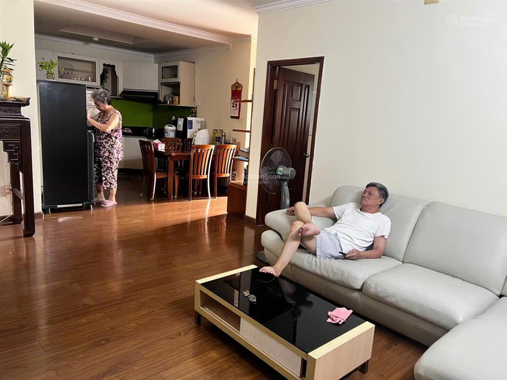 Chính chủ cần bán gấp căn chung cư thế kỷ 21 số 86 tân cảng bình thạnh 2pn view trực diện sông