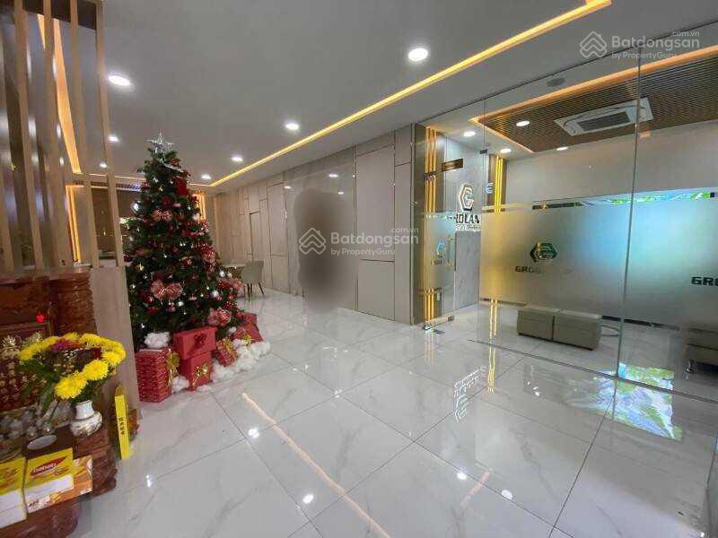 Cho thuê nhà sd 300m2 mặt tiền đường trần nhật duật, phường tân định, quận 1
