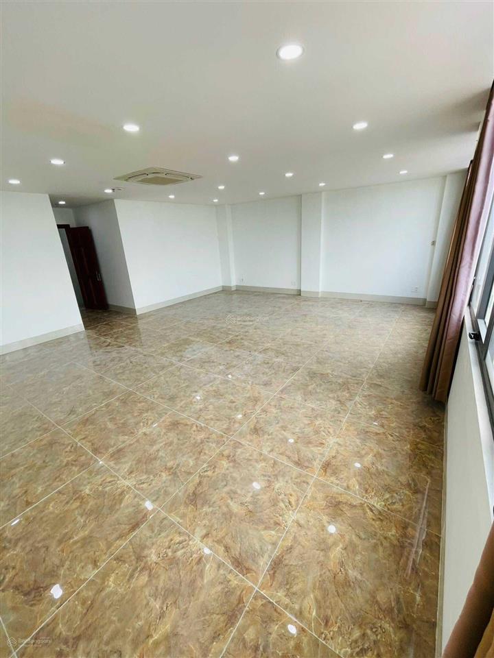 Cho thuê nhà mặt tiền khu vip tại phan xích long  dtsd 960m2  5 tầng