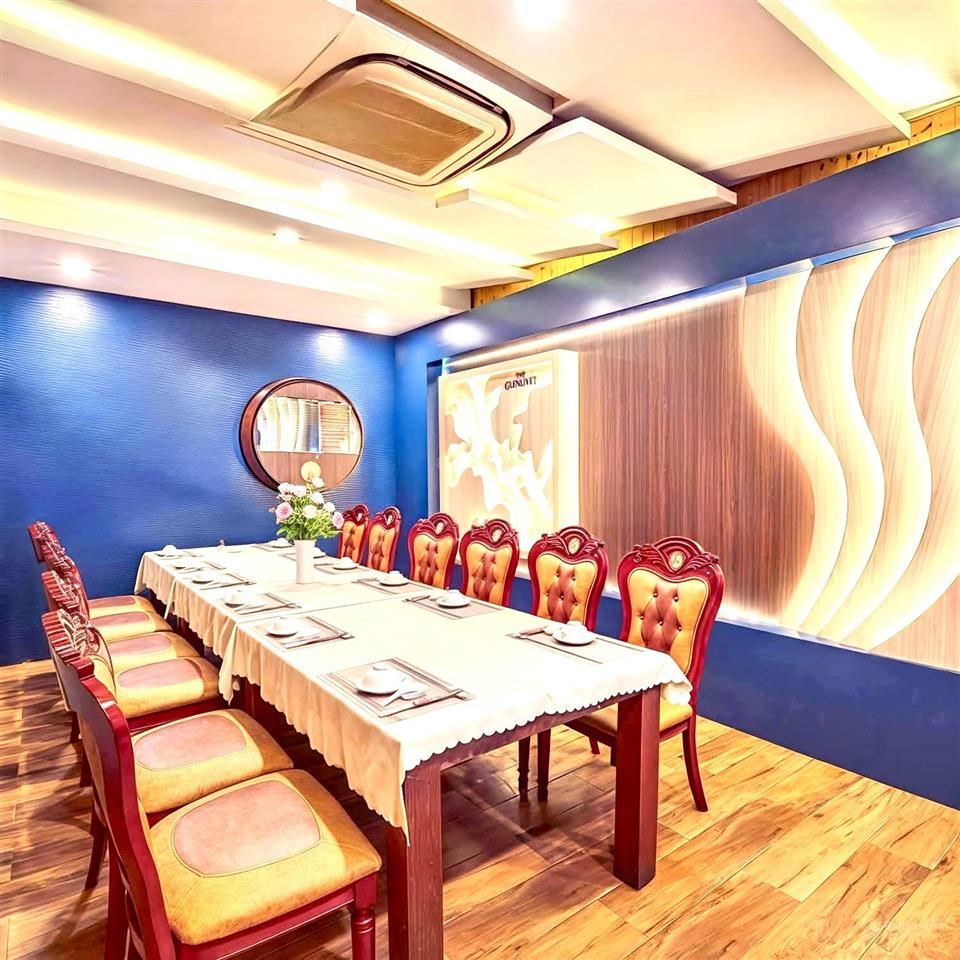 Cho thuê biệt thự trần quốc thảo, dtsd hơn 600m², quận 3