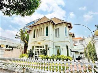 Cần cho thuê biệt thự sân vườn tại phạm ngọc thạch, quận 3  phù hợp mô hình f&b