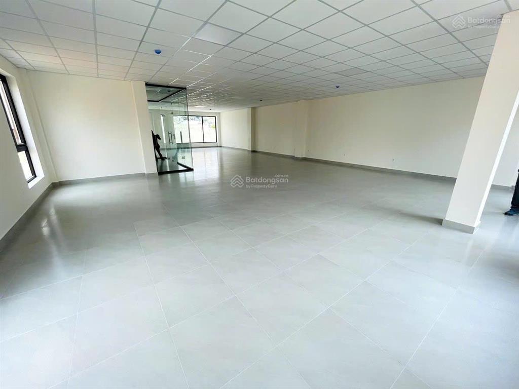 Chính chủ cho thuê tòa nhà văn phòng  dtsd gần 1500m² tại tú xương quận 3