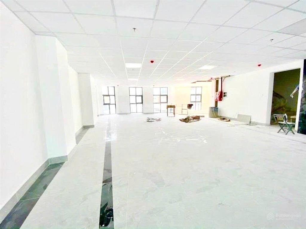 Hàng hiếm! cho thuê tòa nhà trần quốc thảo, quận 3  dtsd 1700m2