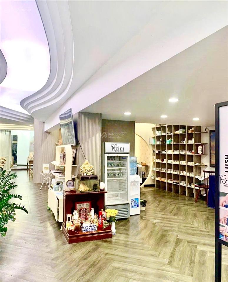 Cho thuê nhà 46 nguyễn thông, phường 9, quận 3  dtsd 900m2