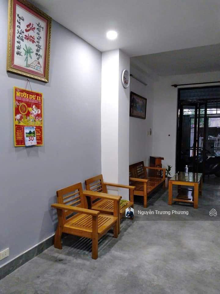 100,3m2 (4,5x22,3) đất có sẵn nhà kiên cố, bán giá đất thu hồi vốn làm ăn, sát bờ bao sông sài gòn