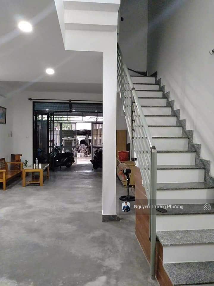 100,3m2 (4,5x22,3) đất có sẵn nhà kiên cố, bán giá đất thu hồi vốn làm ăn, sát bờ bao sông sài gòn