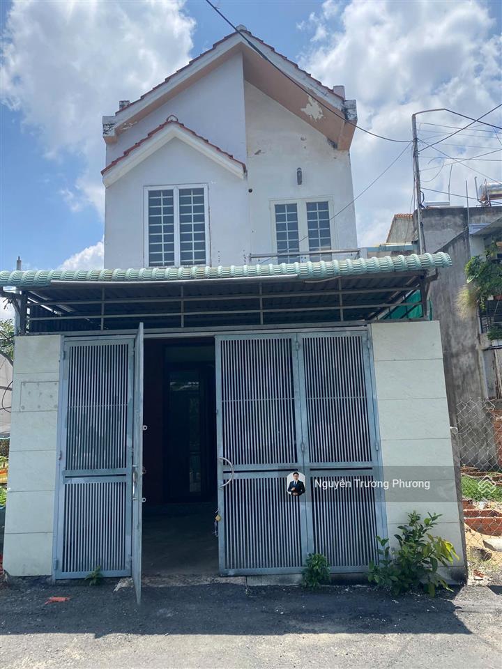 100,3m2 (4,5x22,3) đất có sẵn nhà kiên cố, bán giá đất thu hồi vốn làm ăn, sát bờ bao sông sài gòn