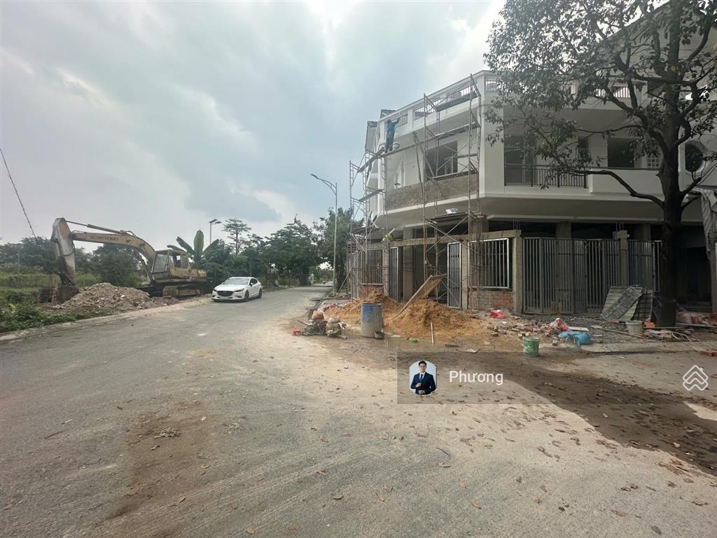 Độc quyền 230m2(10x23) lô đất mặt tiền view bờ sông sg  kdc bàn cờ, full thổ giá tốt nhất khu vực