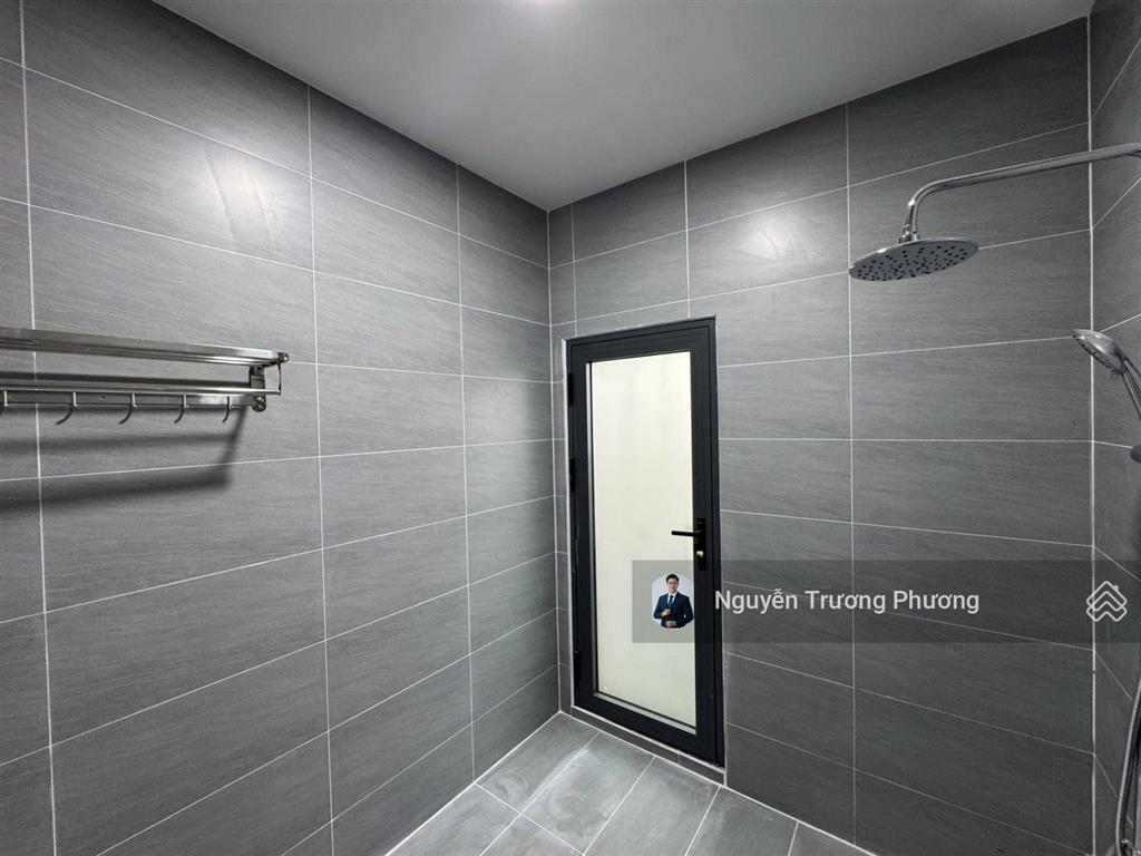 Nhà mới sát q12, thủ đức phường vĩnh phú cũ 5x19,5m full nội thất xịn 2pn xách vali vào ở ngay