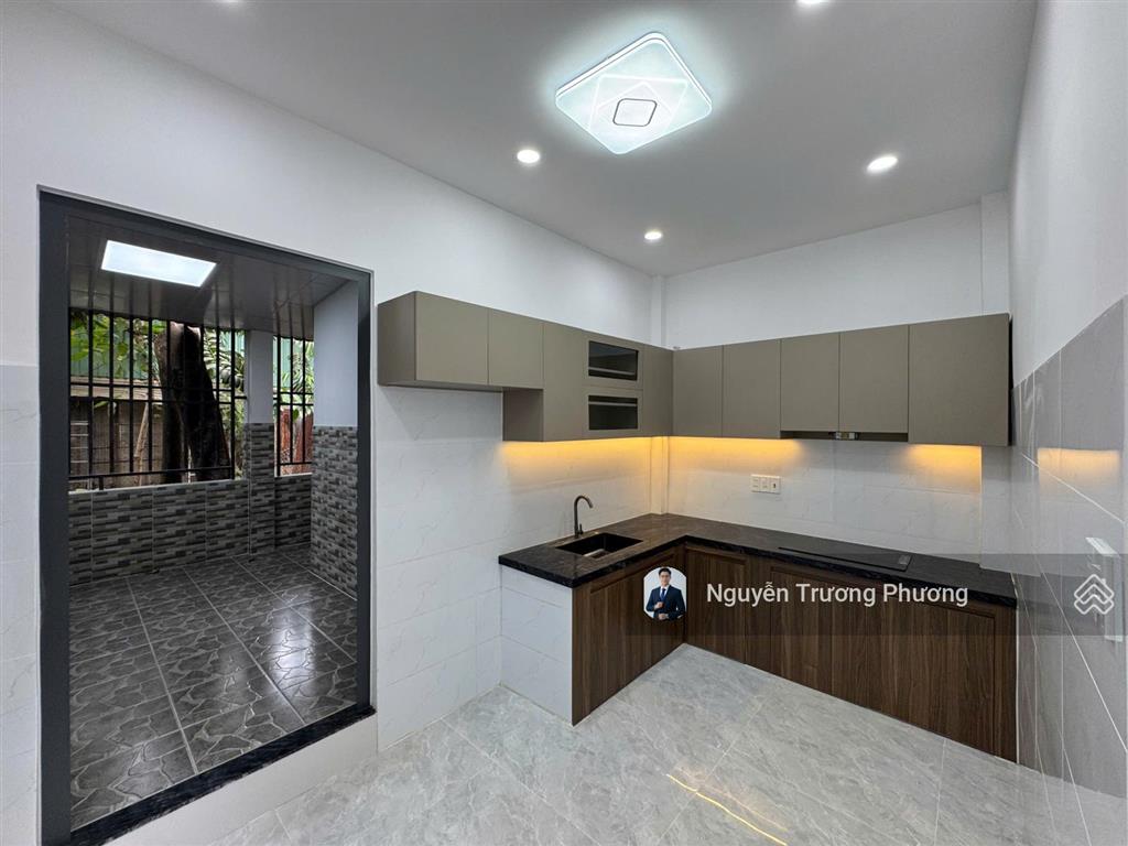 Nhà mới sát q12, thủ đức phường vĩnh phú cũ 5x19,5m full nội thất xịn 2pn xách vali vào ở ngay