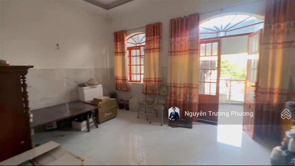 124m2(9,8x13,5) nhà sát ql13 chỉ 50m ngay bệnh viện qt hạnh phúc căn đôi riêng biệt ở + cho thuê