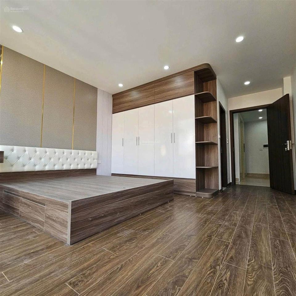 Bán nhà riêng tại nguyễn lam, 12,8 tỷ, 41 m2 siêu hot