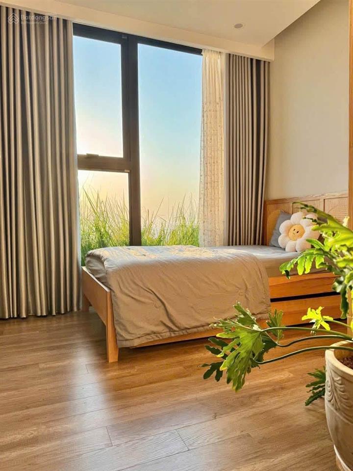 Giảm giá bán nhanh căn 2pn, 60m2 đủ đồ toà onsen ecopark