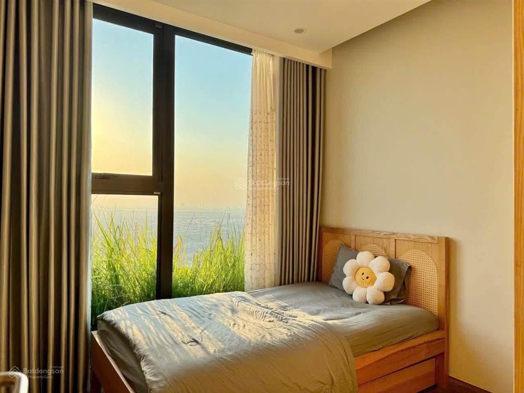 Giảm giá bán nhanh căn 2pn, 60m2 đủ đồ toà onsen ecopark