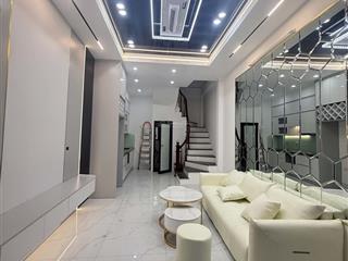 Bán nhà riêng tại bát khối, 35 m², thoáng trước sau, giá tốt chỉ với 6.4 tỷ (có thương lượng).
