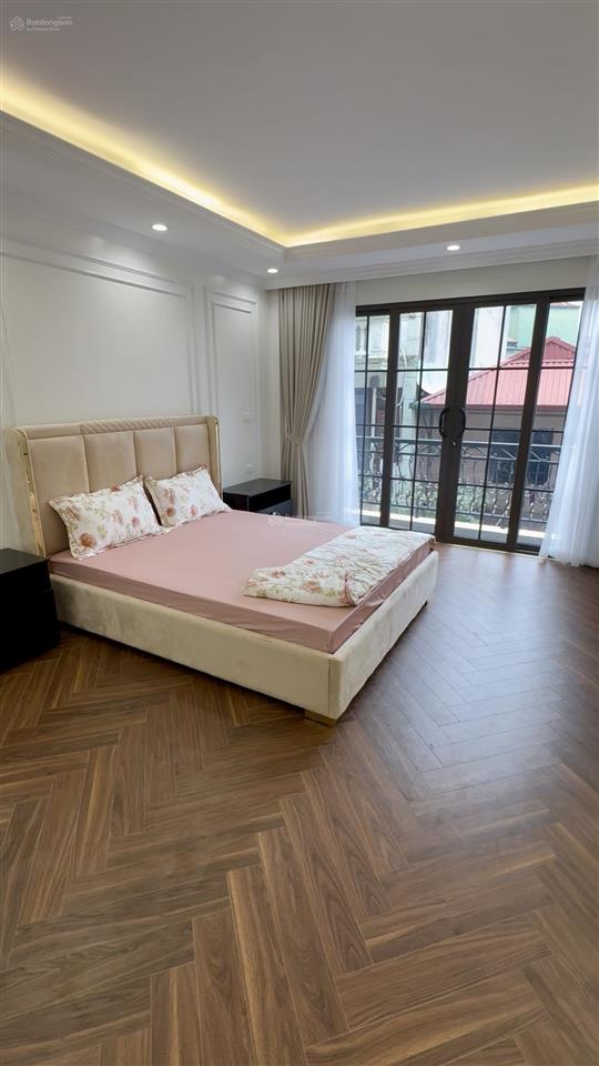 Phân lô đền lừ 7 tầng thang máy, nhà mới gara xịn xò. tặng full nội thất giá chỉ 21 tỷ