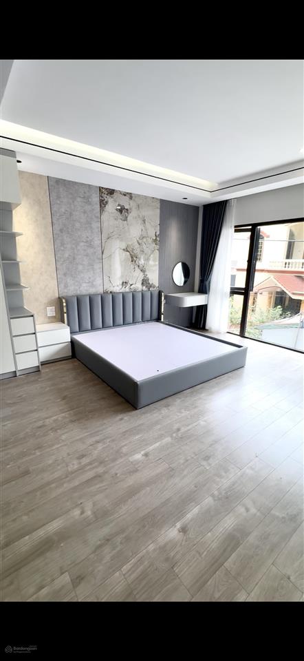 Bán tòa building mặt phố kim đồng, giáp bát 8 tầng thang máy, 120m2. kinh doanh sầm uất. giá 35 tỷ