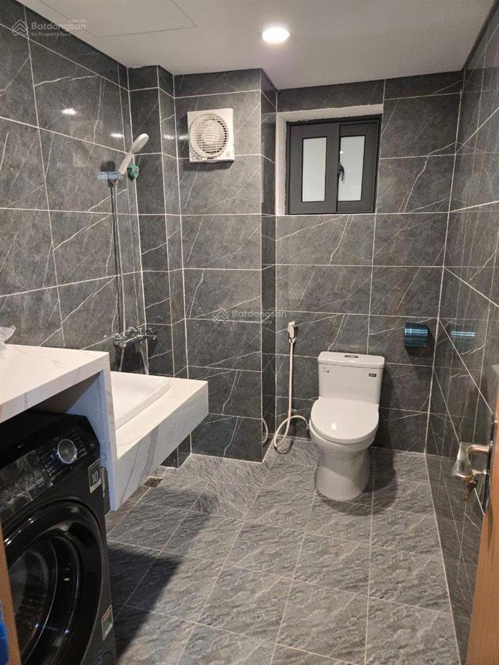 Bán tòa building mặt phố kim đồng, giáp bát 8 tầng thang máy, 120m2. kinh doanh sầm uất. giá 35 tỷ