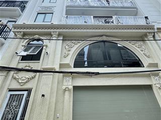 Bán tòa building mặt phố kim đồng, giáp bát 8 tầng thang máy, 120m2. kinh doanh sầm uất. giá 35 tỷ