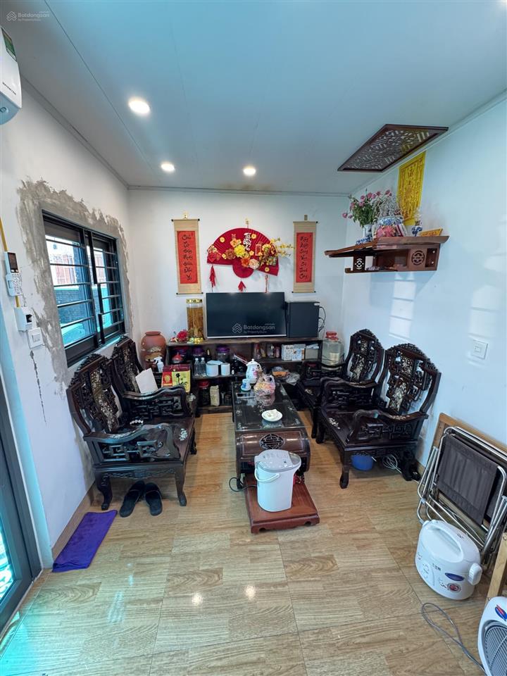 Nhà mới, ở luôn chỉ 3 bước chân ra phố đại la, trung tâm. lô góc 3 mặt thoáng vĩnh viễn. giá 8,9 tỷ