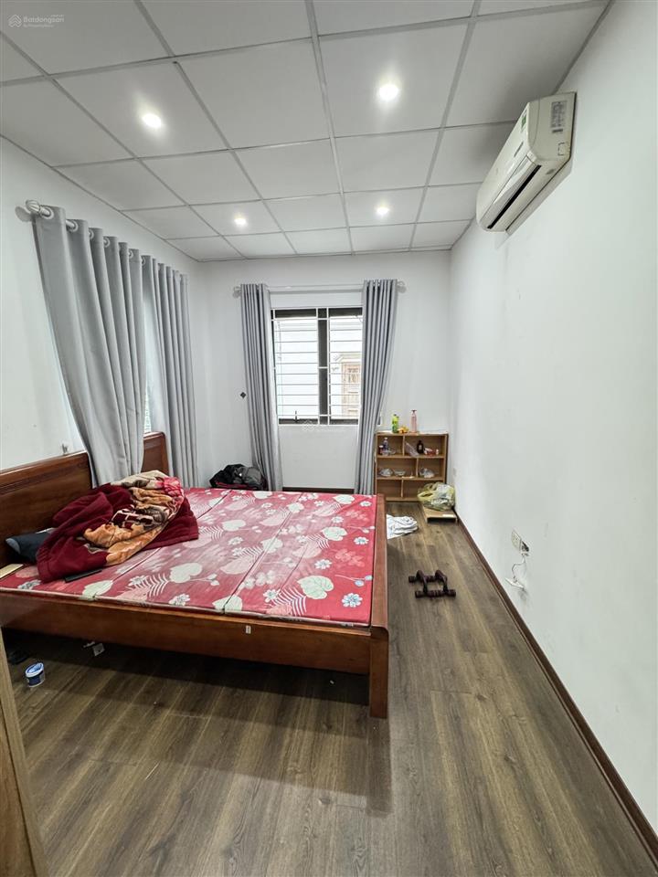 Bán nhà riêng tại đường chiến thắng, hà đông. 45m2. 43 tầng. lô góc, 3 mặt thoáng, oto. giá 12,5 ty