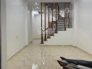 Vip bán nhà vĩnh ninh, dt 40m2 xd 4 tầng ngõ nông gần ô tô đỗ cửa, giá 5.35tỷ, 0985 636 ***