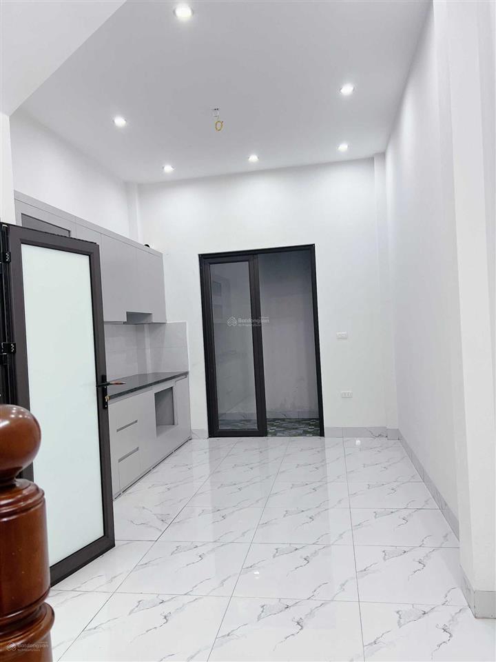 Chính chủ bán nhà vĩnh ninh vĩnh quỳnh 42m2 x 4tầng ngõ thông oto đỗ gần chỉ 5.5tỷ  0982 360 ***