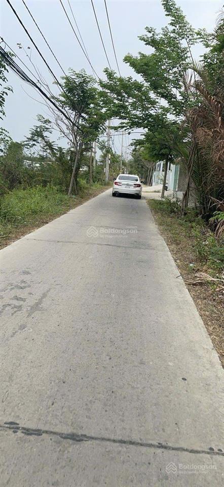 Bán 1200m2 đất (300m2 thổ cư) mặt tiền liên ấp 2  3 xã hiệp phước  nhà bè. giá 5,2 tỷ