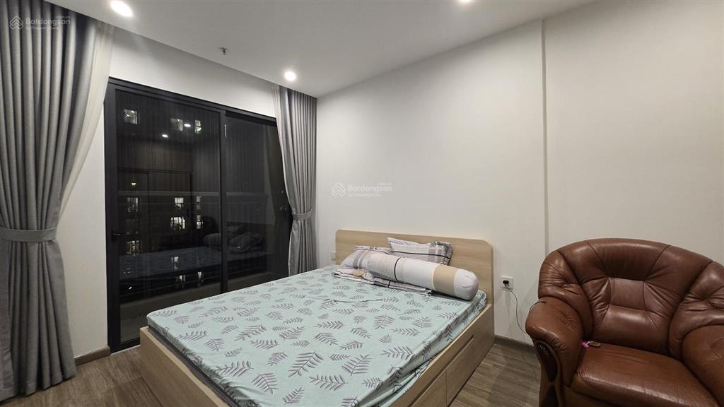 Pavilion tòa p3 căn 2pn2vs dt 68m2 giá 5.2ty